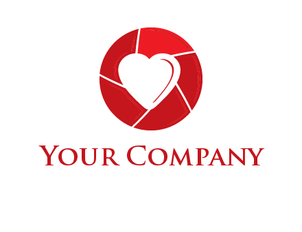 Heart inside camera lens icon